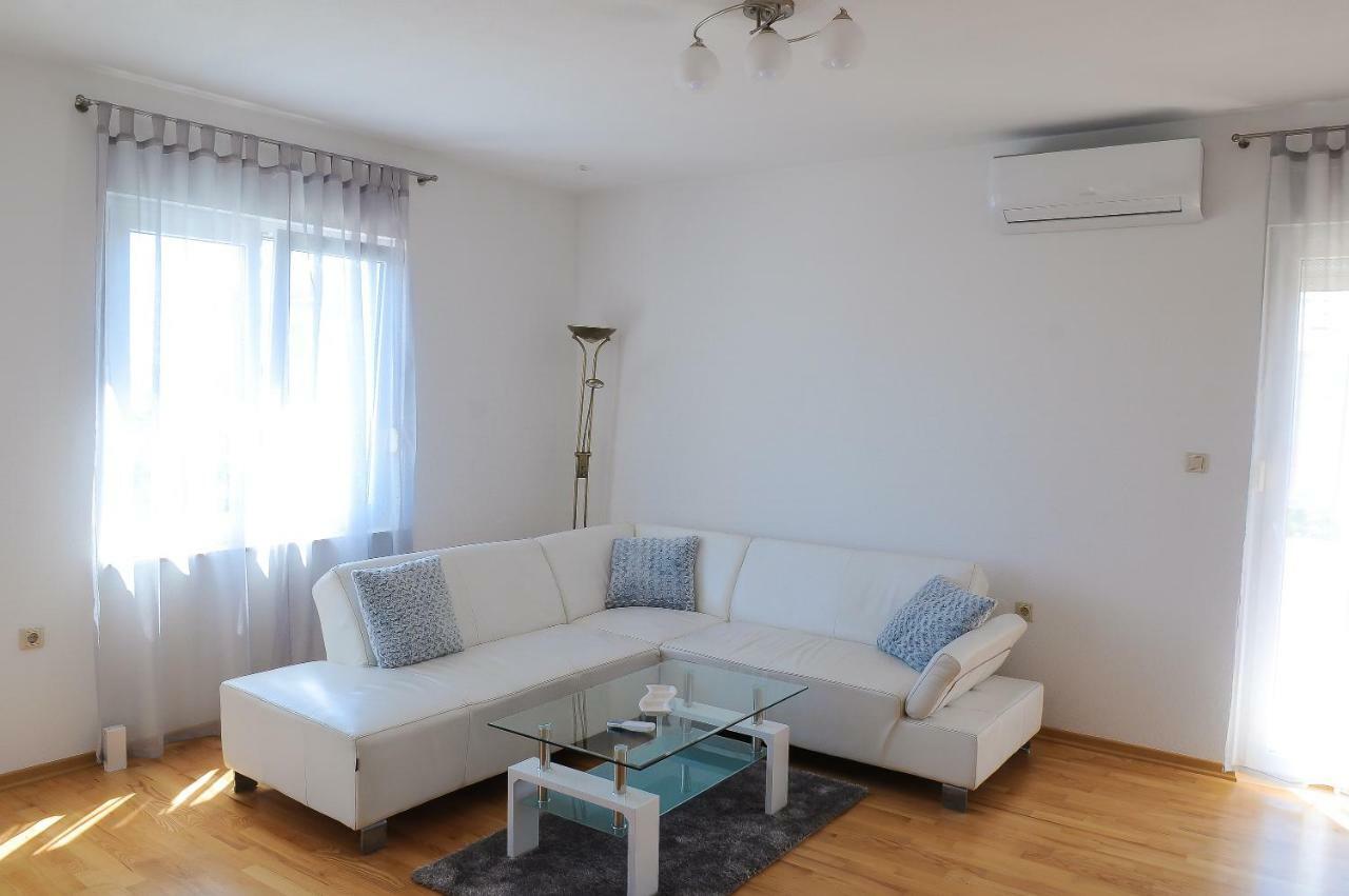 Apartment Neva Split Extérieur photo